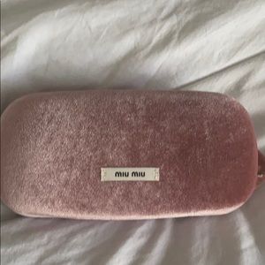 Mini miu case
